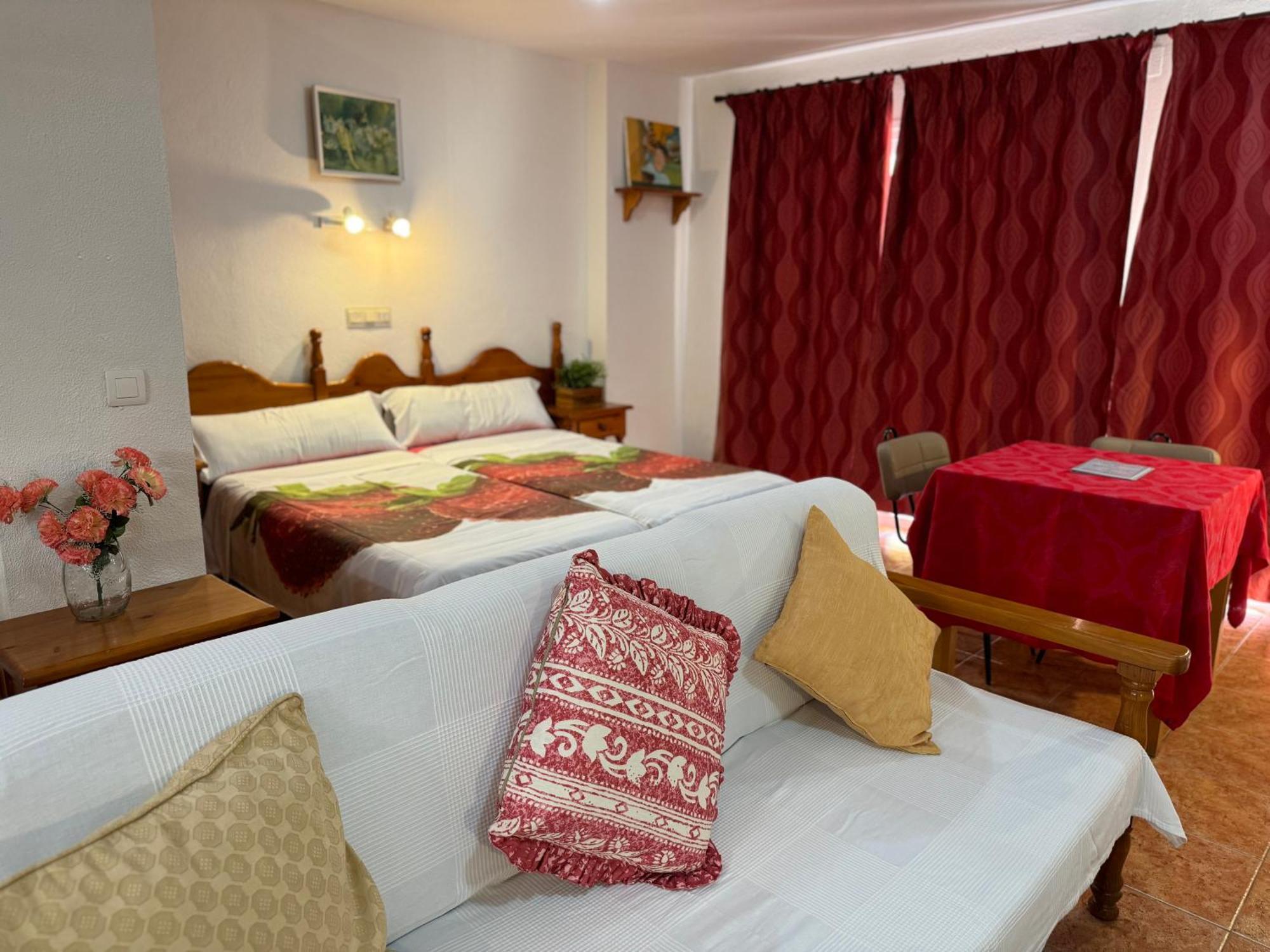 Apartamentos Turisticos Yamasol Fuengirola Kültér fotó